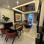 Royal Suite In Sinpas Queen 40F